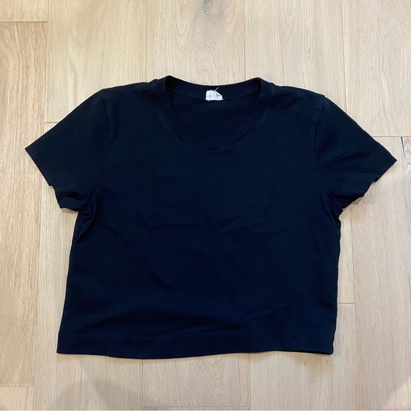 Aritzia Tops - Aritzia | Wilfred Free Black Cropped Boxy Tshirt 🖤